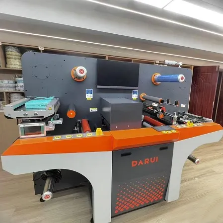 Xinsen-paketet lanserar ny avancerad utrustning för digital utskrift, inleder en ny era av anpassad förpackning.