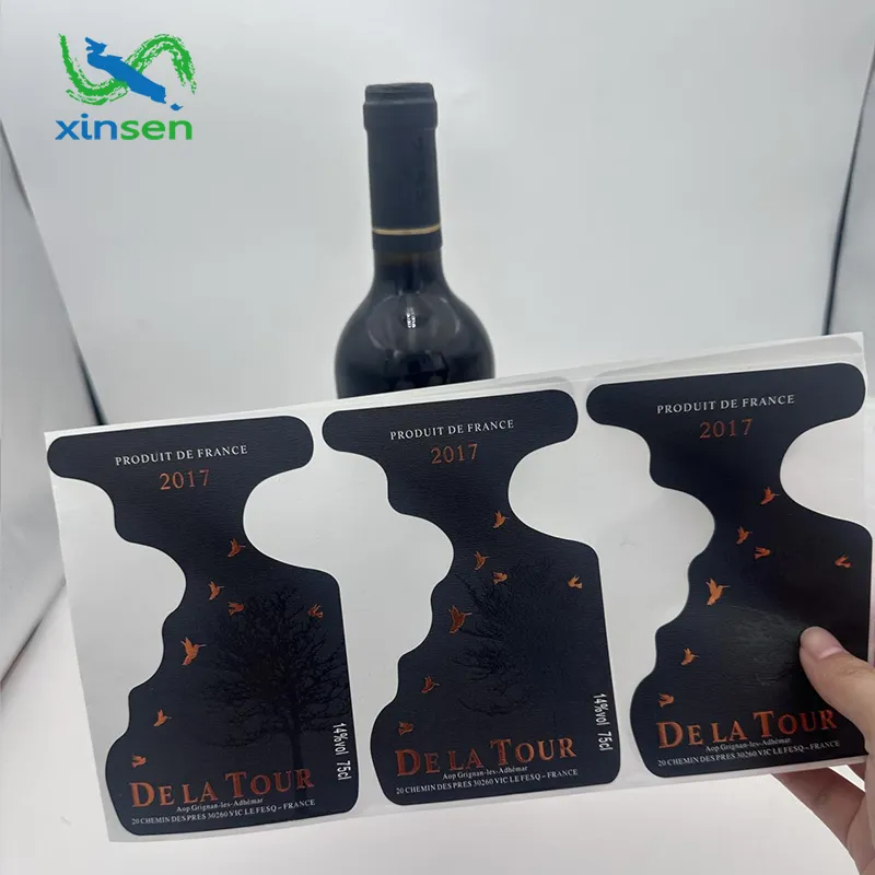 Pappersvinflaskaetiketter